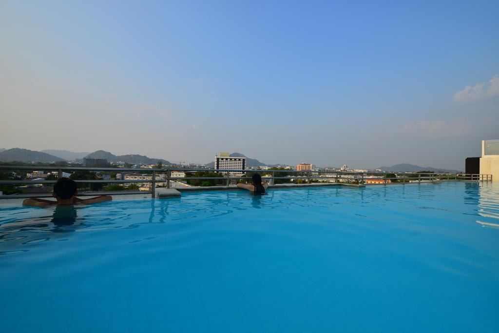 Modern Thai Suites Phuket Exterior foto