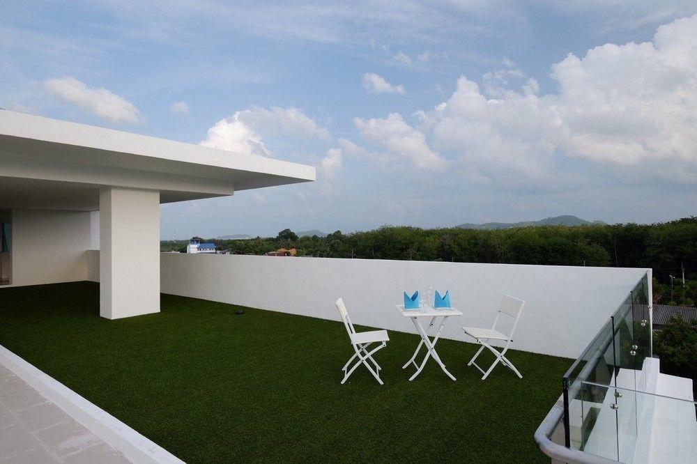 Modern Thai Suites Phuket Exterior foto