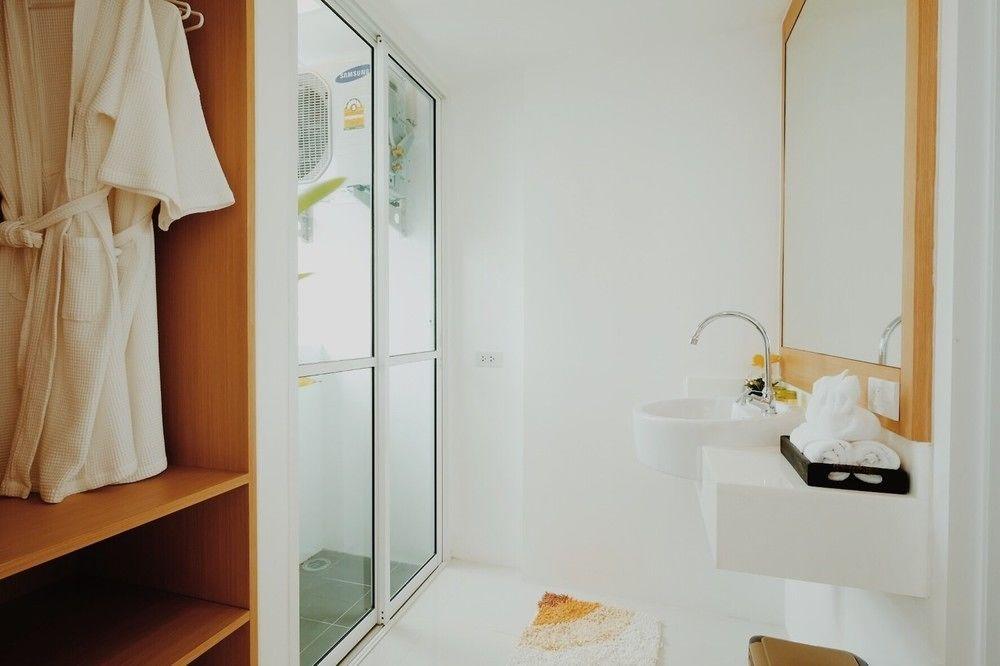 Modern Thai Suites Phuket Exterior foto